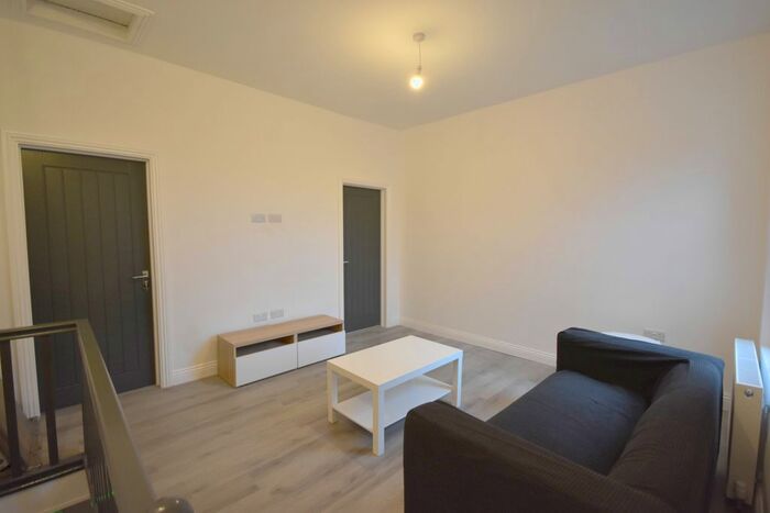 2 Bedroom Flat To Rent In Kingsway, Coventry, CV2