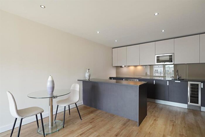 2 Bedroom Flat To Rent In Ellyson House, East Drive, Colindale, London, NW9