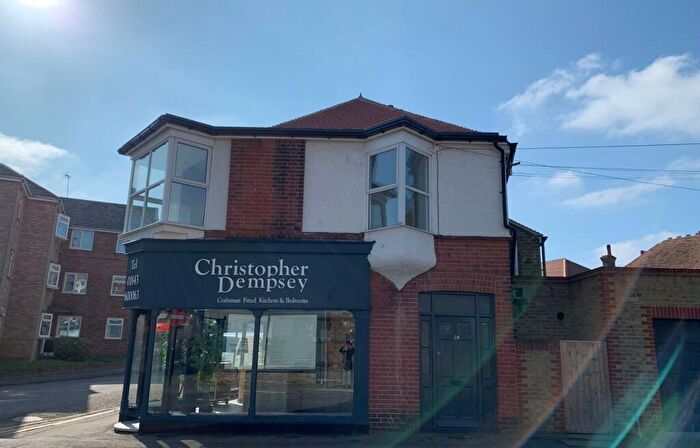 2 Bedroom Flat To Rent In Ramsgate Road, Broadstairs, Thanet, Kent, CT10