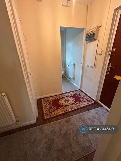 3 Bedroom Flat To Rent In Longhayes Court, Romford, RM6