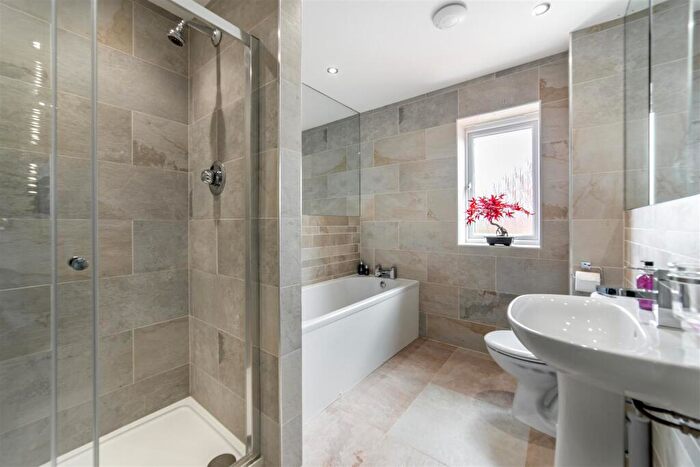5 Bedroom Detached House For Sale In Kipley Close, Moorfields, NE12