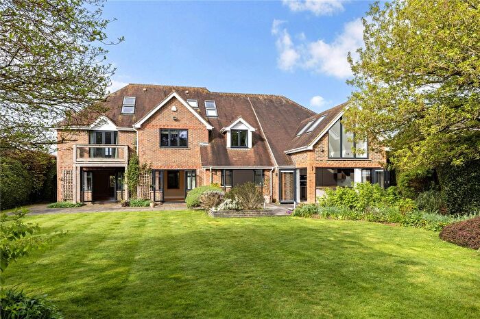 6 Bedroom Detached House For Sale In Kilham Lane, Winchester, Hampshire, SO22