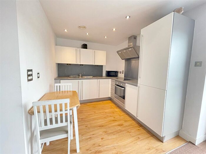 1 Bedroom Flat To Rent In Watermarque, Browning Street, Birmingham, B16
