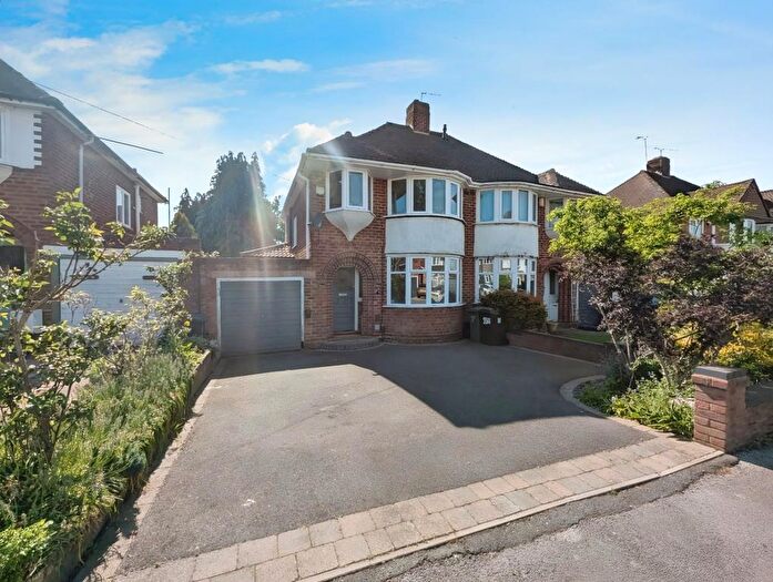 3 Bedroom Semi-Detached House To Rent In Kimberley Road, Solihull, B92