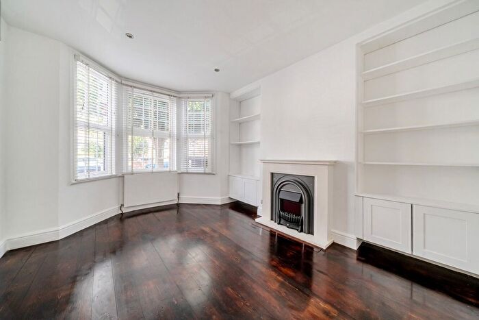 1 Bedroom Flat To Rent In Whellock Road, Chiswick, London, W4