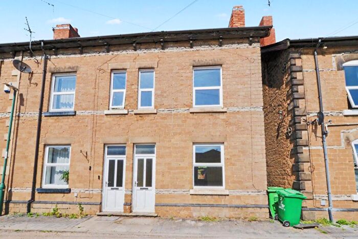 2 Bedroom End Of Terrace House For Sale In Filey Street, Nottingham, Nottinghamshire, NG6