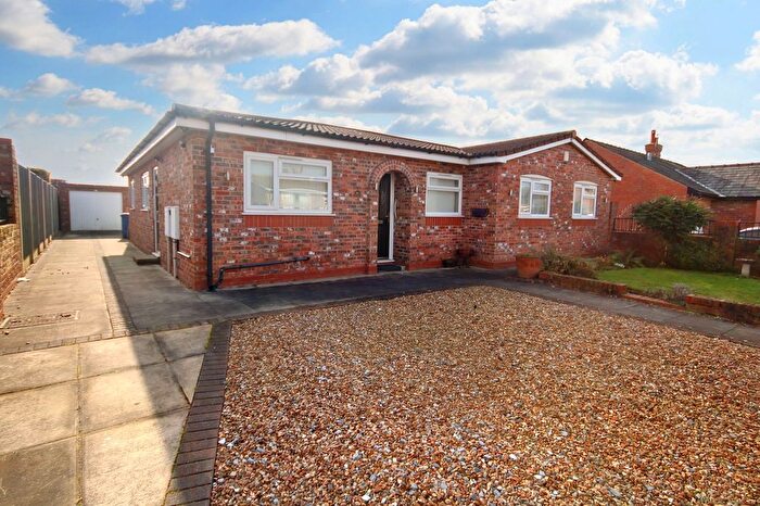 4 Bedroom Detached Bungalow To Rent In Austral Avenue, Woolston, WA1