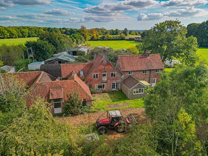 3 Bedroom Terraced House For Sale In Park Lane, Swanmore, SO32