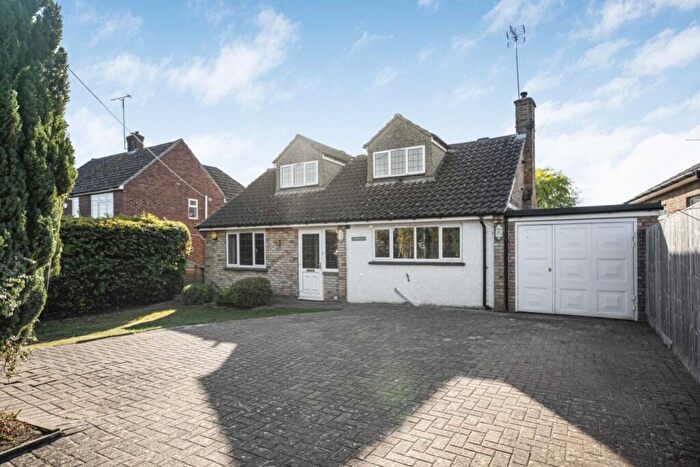 4 Bedroom House To Rent In Cumnor Road, Farmoor, Oxford, OX2