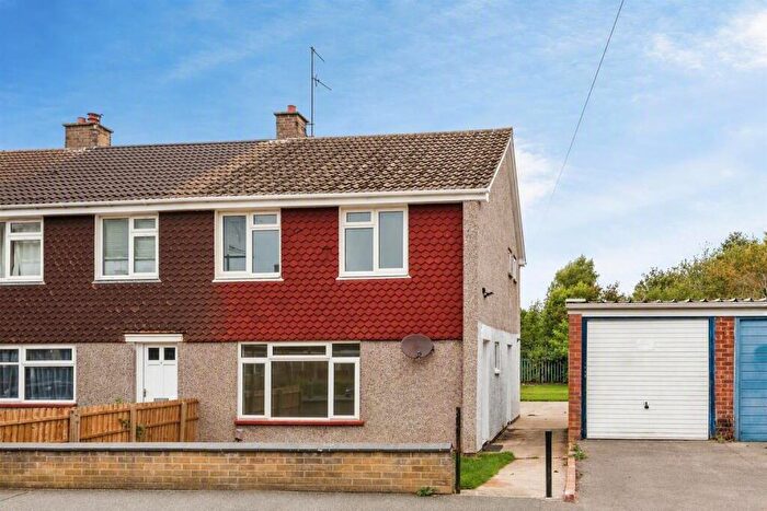 3 Bedroom End Of Terrace House For Sale In Samphire Road, Oxford, OX4