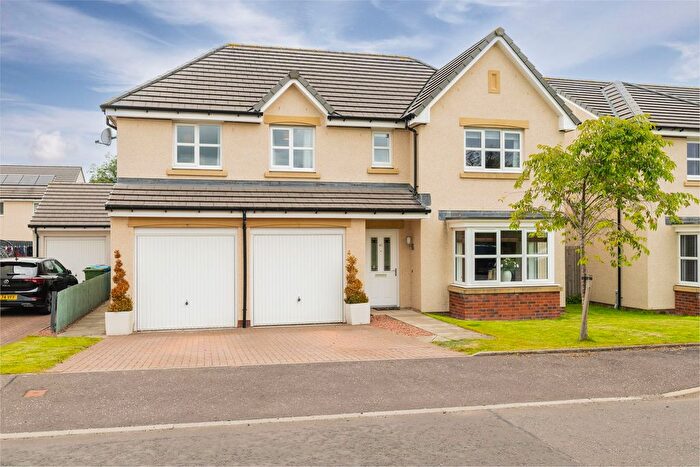 5 Bedroom Detached House For Sale In Brotherton Avenue, Bellsquarry, EH54