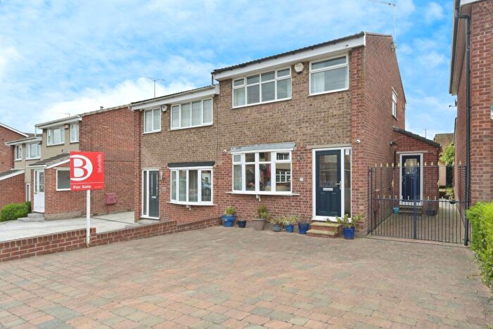 3 Bedroom Semi Detached House For Sale In Wadsworth Avenue, Sheffield, South Yorkshire, S12