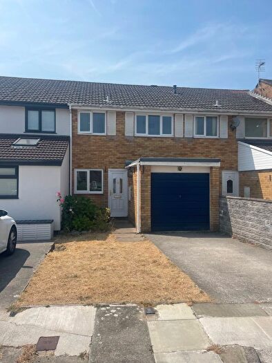 3 Bedroom Terraced House To Rent In Bryneglwys Gardens, Porthcawl, CF36