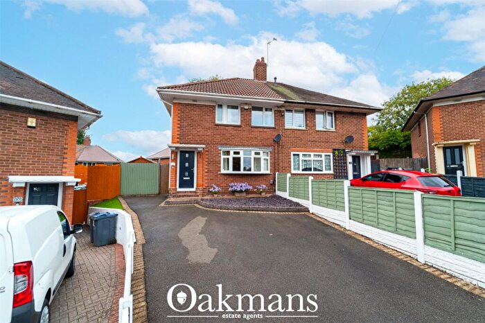 3 Bedroom Semi-Detached House For Sale In Perton Grove, Birmingham, West Midlands, B29