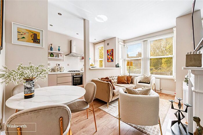 2 Bedroom Flat To Rent In Hatfield Road, London, W4