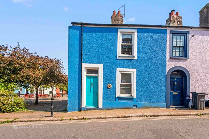 2 Bedroom End Of Terrace House For Sale In Cistern Street, Totnes, TQ9