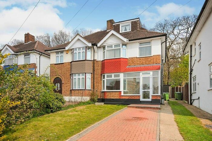 4 Bedroom Semi-Detached House To Rent In Dumbreck Road, London, SE9