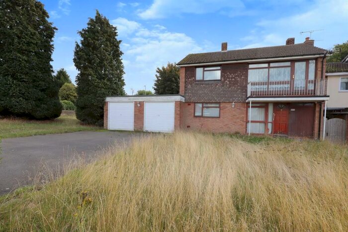 4 Bedroom Detached House For Sale In White Oak Drive, Bishops Wood, Stafford, ST19
