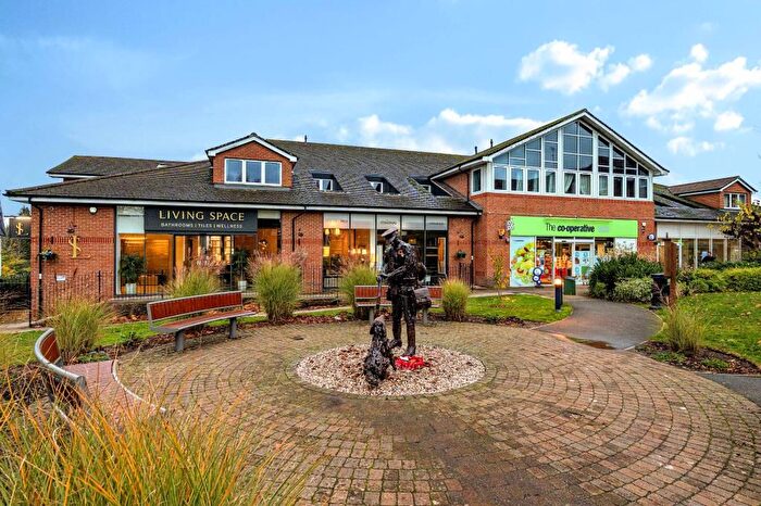 2 Bedroom Flat For Sale In Stoke Poges, Berkshire, SL2