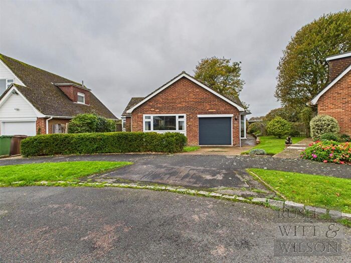 2 Bedroom Detached Bungalow For Sale In Downs View, Ninfield, TN33