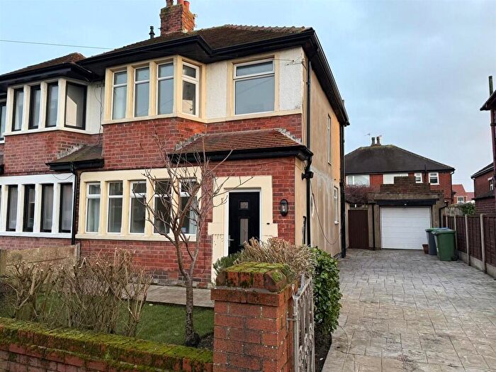 3 Bedroom Semi-Detached House To Rent In Cheddar Avenue, FY4