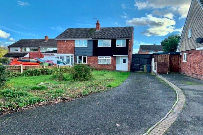3 Bedroom Semi-Detached House To Rent In Armstrong Drive, Walsall, WS2