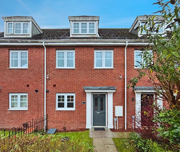 3 Bedroom Terraced House For Sale In Oxford Close, Longbenton, Newcastle Upon Tyne, NE12