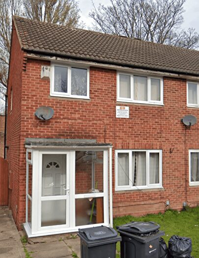3 Bedroom Semi-Detached House To Rent In Birmimgham, B5