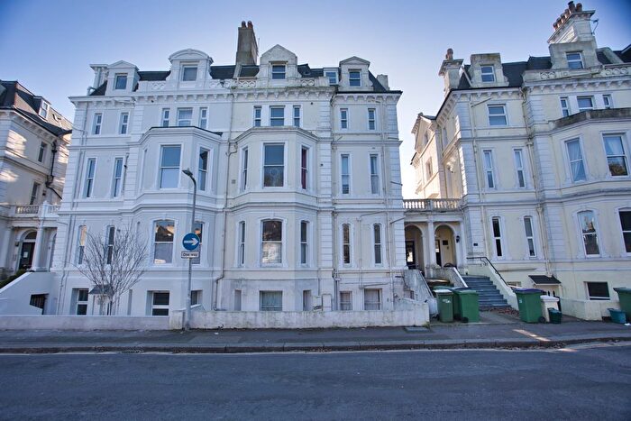 2 Bedroom Flat For Sale In Augusta Gardens, Folkestone, CT20
