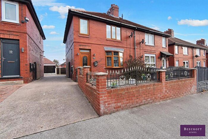 3 Bedroom Semi-Detached House For Sale In Greenwood Avenue, Worsbrough, Barnsley, S70