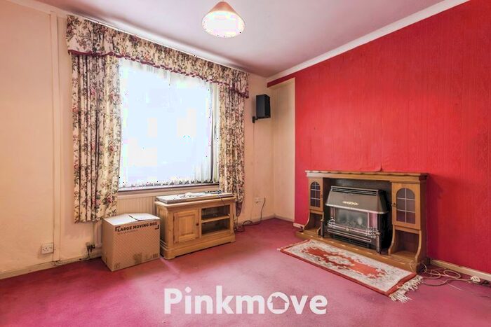 3 Bedroom Terraced House For Sale In Greenfield Avenue, Newbridge, Newport, NP11
