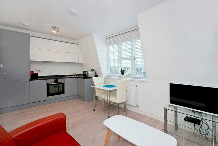 1 Bedroom Penthouse To Rent In Anglers Lane, NW5