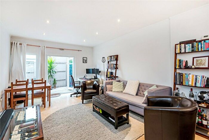 1 Bedroom Flat To Rent In Mountgrove Road, Finsbury Park, N5
