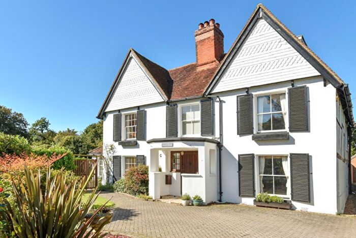 5 Bedroom Detached House To Rent In Hook Hill Lane Woking, GU22