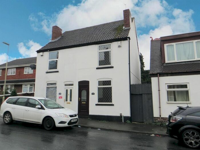 2 Bedroom Semi Detached House To Rent In Park Street, Lye, West Midlands, DY9