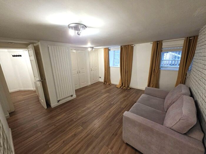 1 Bedroom Flat To Rent In Marischal Street, City Centre, Aberdeen, AB11