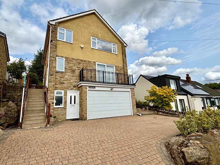 4 Bedroom Detached House For Sale In Newlay Wood Avenue, Leeds, LS18