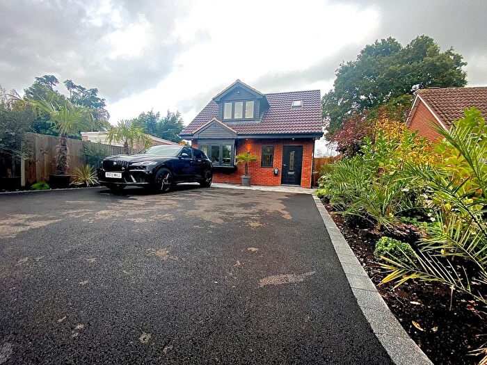 3 Bedroom Detached House To Rent In Ashdale Close, Coventry, CV3