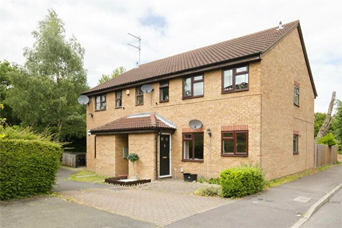 1 Bedroom Flat To Rent In Osprey Close, London, E11