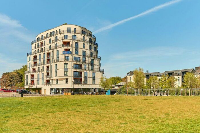 2 Bedroom Apartment To Rent In Sovereign Point, Midland Road, Bath, BA2