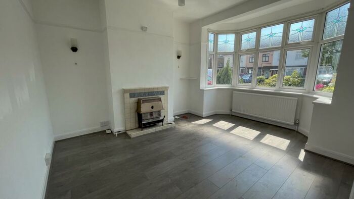 3 Bedroom Terraced House To Rent In Northfield Road, Waltham Cross, EN8