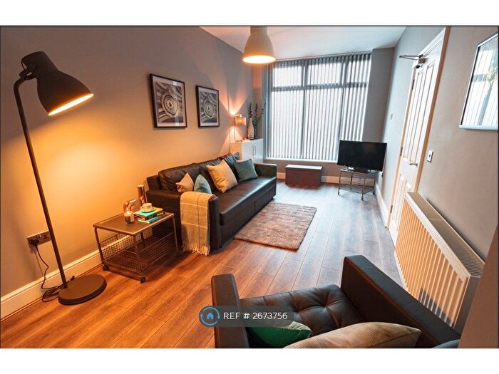 6 Bedroom Terraced House To Rent In Kensington, Liverpool, L7