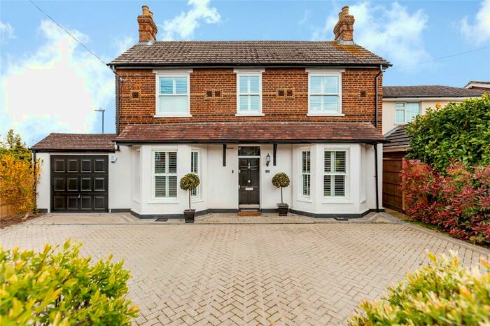 4 Bedroom Detached House For Sale In Castledon Road, Wickford, SS12