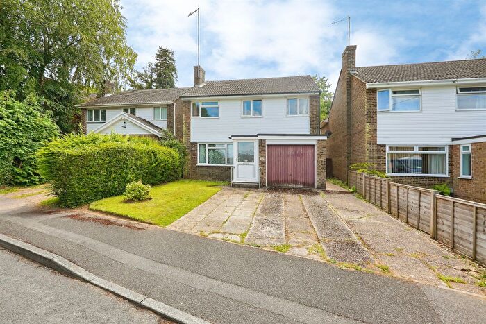 4 Bedroom Detached House For Sale In The Weald, Ashford, TN24