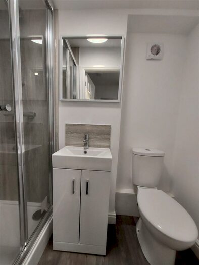 5 Bedroom Private Hall To Rent In Greaves Road, Lancaster, LA1