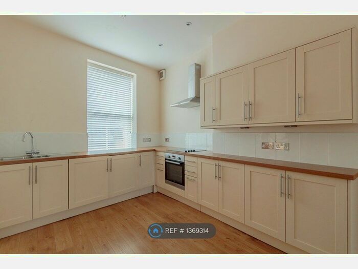 1 Bedroom Flat To Rent In Frodsham Street, Chester, CH1