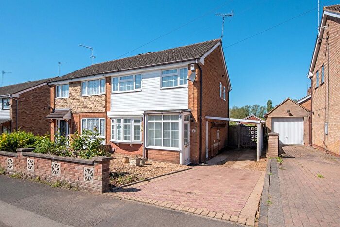 3 Bedroom Semi-detached House For Sale In St. Johns Road, Kettering, NN15