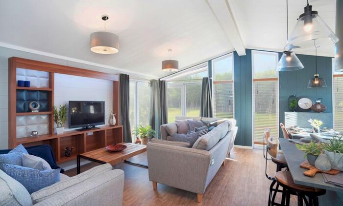 2 Bedroom Mobile/park Home For Sale In Brean Golf &amp; Country Club, Brean, Burnham-On-Sea TA8