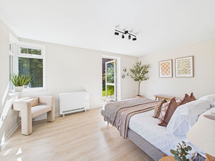 Studio To Rent In Shelley Road, Worthing, BN11