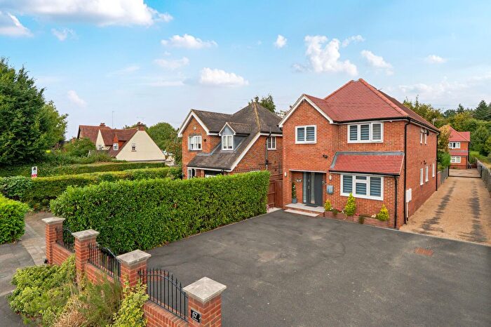 5 Bedroom Detached House For Sale In Lower Road, Gerrards Cross, SL9
